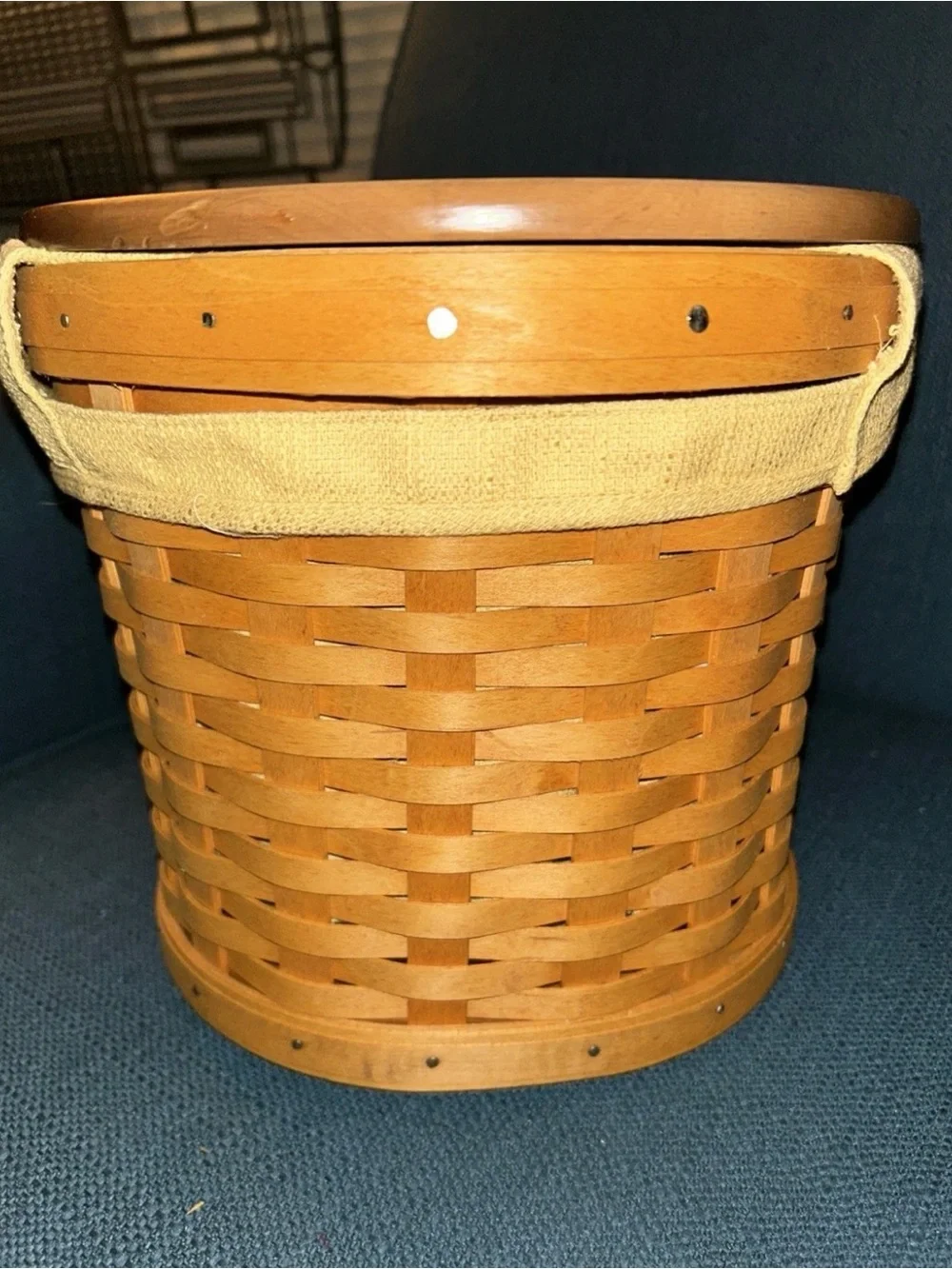 Longaberger 2002 Sm Work Load Basket w/ WoodCrafts Lid, 2 Liners and Protector